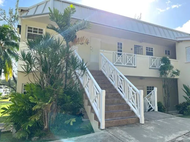  Rockley Golf 810 is a 2 bedroom, 2 Bathroom 1st floor Apartment with pool - picture  : Facade/entrance,Property building,Swimming pool,Property 