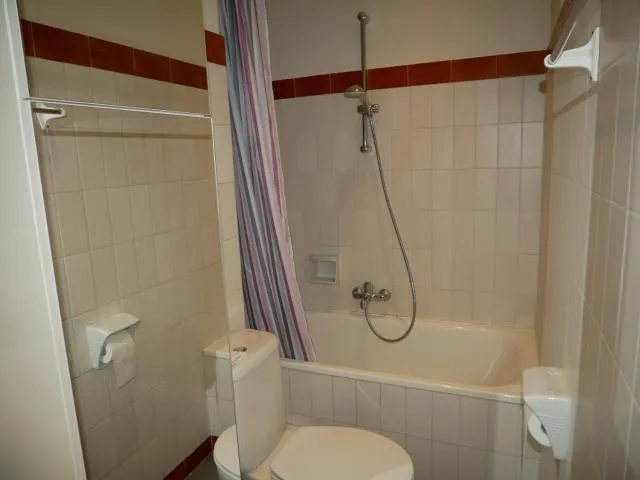  Apollo-Vacances Pirinenca - picture  : Bathroom,Bathroom,Bath,Property 