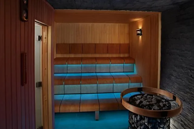  InterContinental Warszawa, an IHG Hotel - picture  : Fitness centre/facilities,Property 