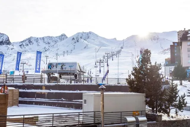  Maia Pedrous - picture  : Shower,Nearby landmark,Property building,Natural landscape,Mountain view,Property 
