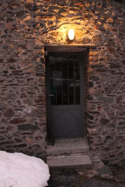  Apartaments Turístics Vilaró - picture  : Facade/entrance,Property 