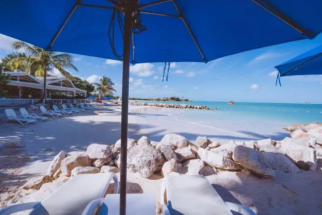  Siboney Beach Club - picture  : Shower,Beach,Property 