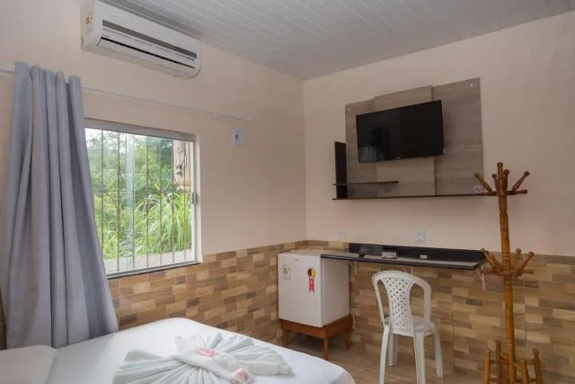  Hotel Marajó - Turismo de Experiência - picture  : TV/entertainment centre 