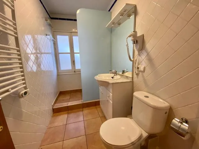  Prober-Mundial - picture  : Bathroom 