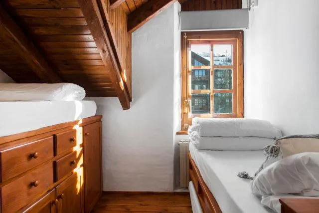  La Pleta Del Tarter Apartments - picture  : Bed,Bedroom,Property 