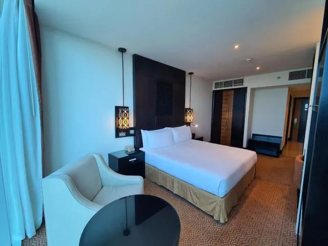  Holiday Inn Dubai Al Barsha, an IHG Hotel - picture  : Bed,Bedroom,Property 