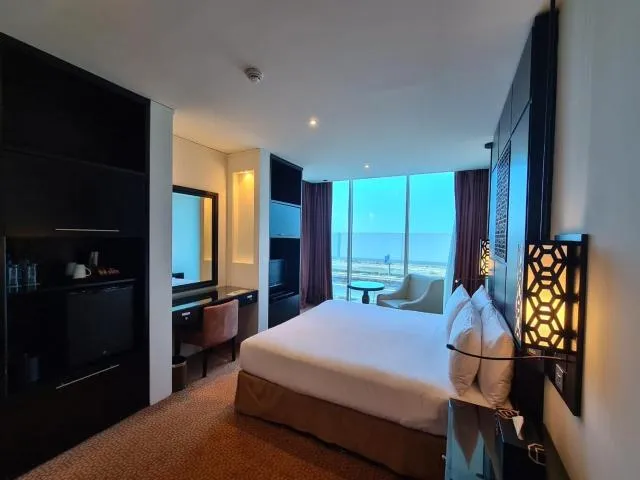  Holiday Inn Dubai Al Barsha, an IHG Hotel - picture  : Bedroom,Property 