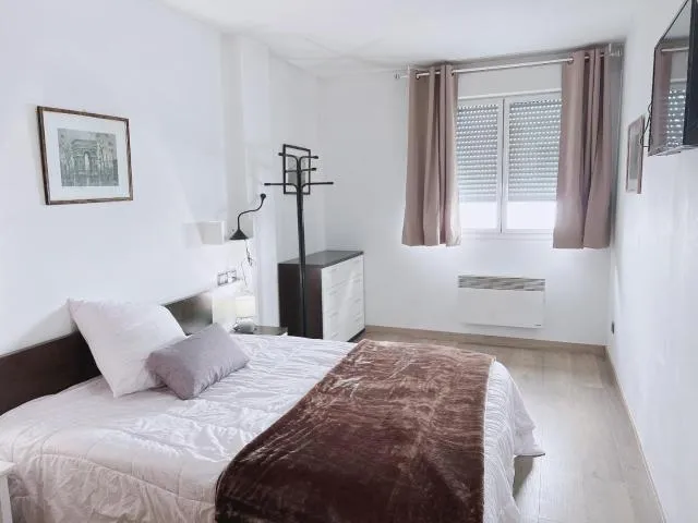  ARA 3d - picture  : Bed,Bed,Photo of the whole room,Bedroom,Property,Room 