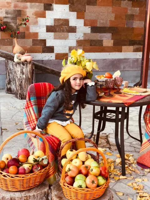  Harmonia Garden Garni - picture  : Patio,Restaurant/places to eat,Garden,Garden view,children,Property 