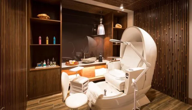  Radisson BLU Hotel Yerevan - picture  : Bathroom,Spa and wellness centre/facilities,Property 