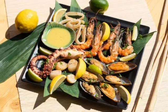  Radisson BLU Hotel Yerevan - picture  : Restaurant/places to eat,Food,Food,Property 