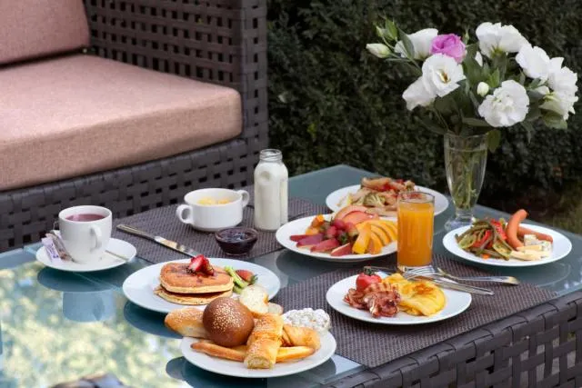  Radisson BLU Hotel Yerevan - picture  : Food,Breakfast,Property 