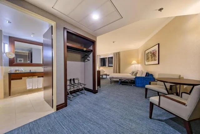  InterContinental Warszawa, an IHG Hotel - picture  : Photo of the whole room,Room 