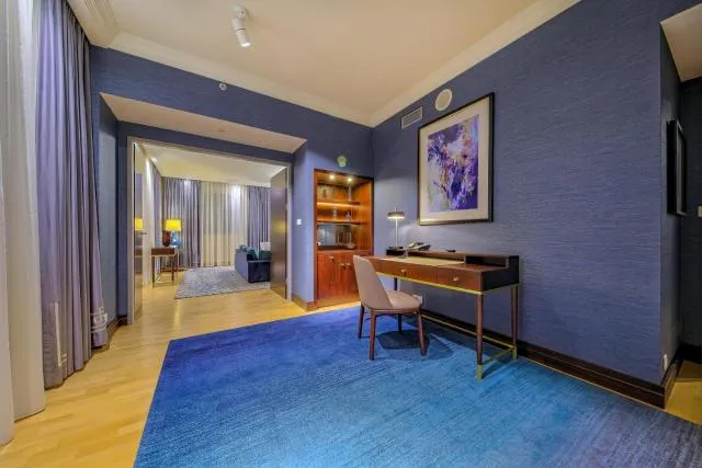  InterContinental Warszawa, an IHG Hotel - picture  : Photo of the whole room,Room 