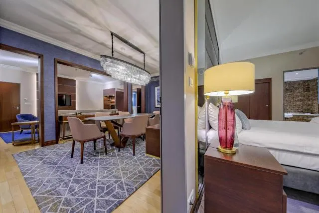  InterContinental Warszawa, an IHG Hotel - picture  : Bedroom,Property 