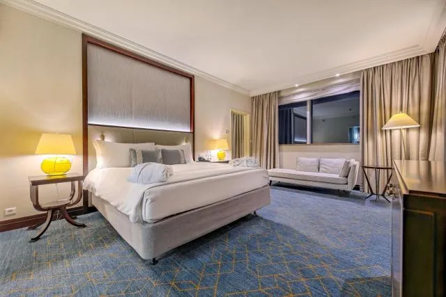  InterContinental Warszawa, an IHG Hotel - picture  : Bed,Bedroom,Property 