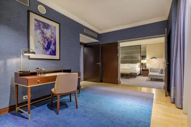  InterContinental Warszawa, an IHG Hotel - picture  : Photo of the whole room,Room 