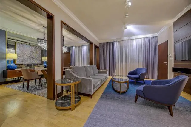  InterContinental Warszawa, an IHG Hotel - picture  : Seating area,Bedroom,Property 