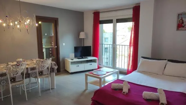  SUITEDREAMS - Feixa 41 - picture  : TV/entertainment centre,Living room,Dining area,Property 