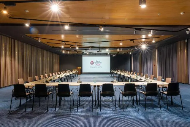  Best Western Plus Congress Hotel Yerevan - picture  : On site,Meeting/conference room,Property 