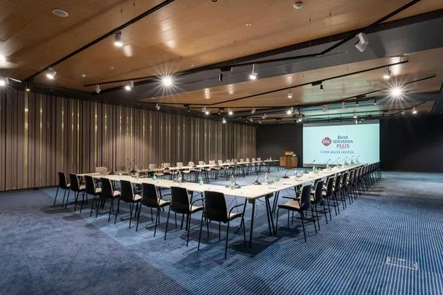  Best Western Plus Congress Hotel Yerevan - picture  : On site,Meeting/conference room,Property 