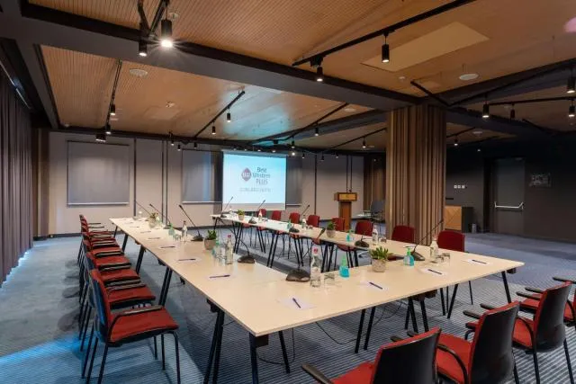  Best Western Plus Congress Hotel Yerevan - picture  : On site,Meeting/conference room,Property 