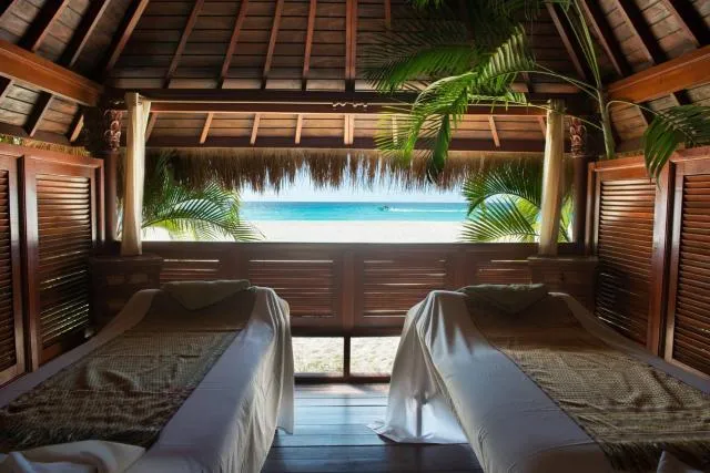  Manchebo Beach Resort and Spa - picture  : Swimming pool,Pool view,Spa and wellness centre/facilities,Property 