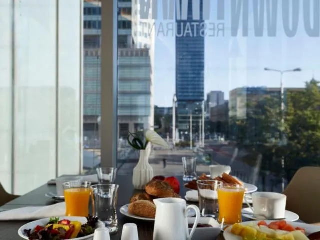  InterContinental Warszawa, an IHG Hotel - picture  : Restaurant/places to eat,Breakfast,Property 