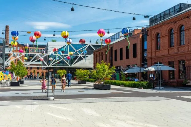  InterContinental Warszawa, an IHG Hotel - picture  : Nearby landmark,Property 