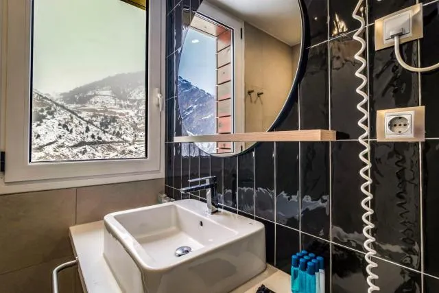  Hotel Roc Meler - picture  : Bathroom,Bathroom,Property 