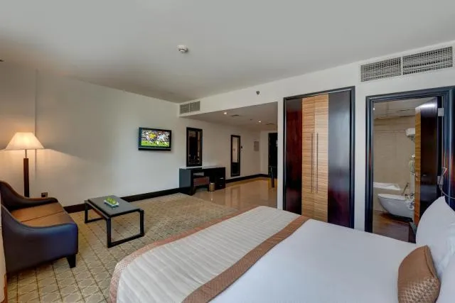  Holiday Inn Dubai Al Barsha, an IHG Hotel - picture  : Bedroom,Property 