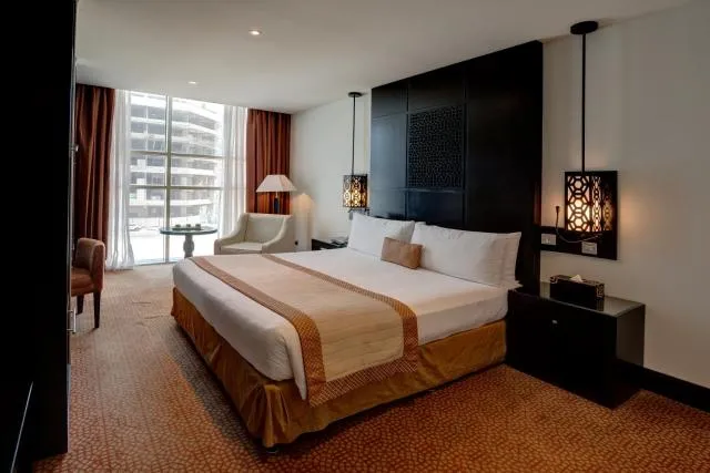  Holiday Inn Dubai Al Barsha, an IHG Hotel - picture  : Bed,Bedroom,Property 