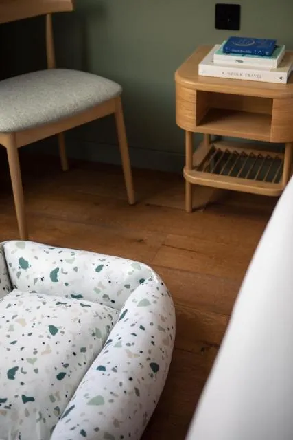  Inhabit, Queen's Gardens - photo  : Hors site,Chambre à coucher,Propriété 