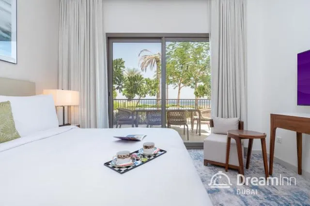  Dream Inn Apartments - Address Beach Residence Fujairah - picture  : Bed,Bedroom,Property 
