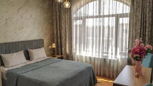  Harmonia Garden Garni - picture  : Bed,Bed,Photo of the whole room,Bedroom,Property,Room 