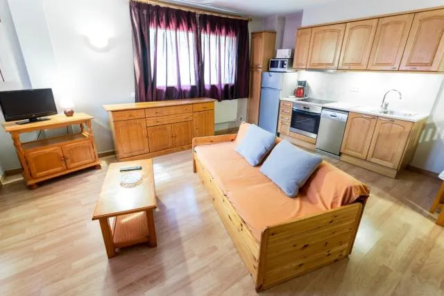  Nuria Pedrous - photo  : Zone assise,Salon,Propriété 