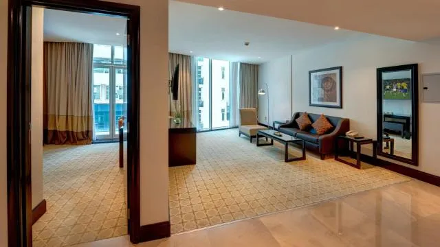  Holiday Inn Dubai Al Barsha, an IHG Hotel - picture  : Seating area,Photo of the whole room,Room 