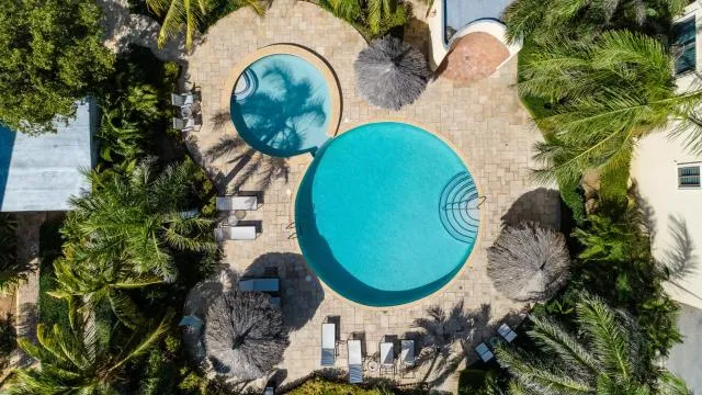  Breathtaking condo with a breathtaking view - picture  : Swimming pool,Pool view 