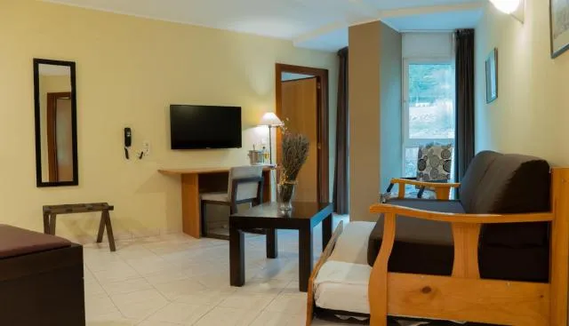  Annapurna Aparthotel - picture  : Seating area,TV/entertainment centre,TV and multimedia,Living room,Property 