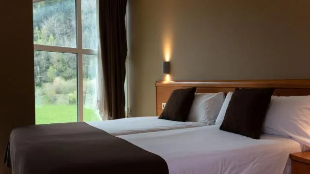  Annapurna Aparthotel - picture  : Bed,Bedroom,Property 