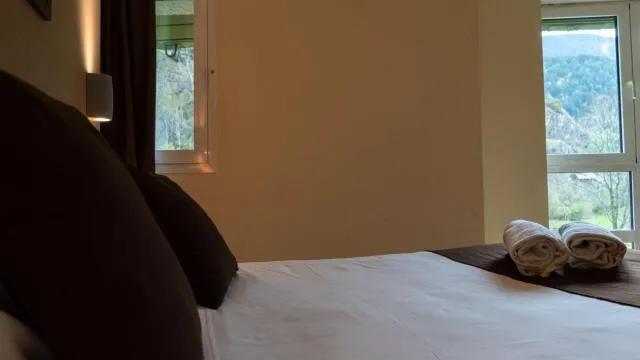  Annapurna Aparthotel - picture  : Bed,Bedroom,Property 