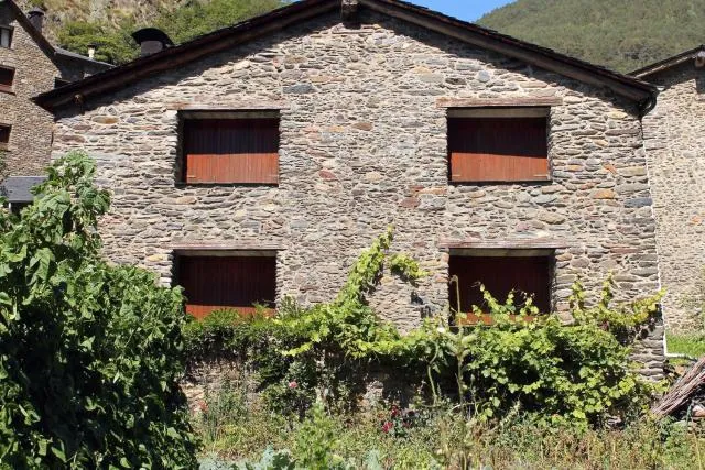  Apartaments Turístics Vilaró - picture  : Facade/entrance,Property building,Property 