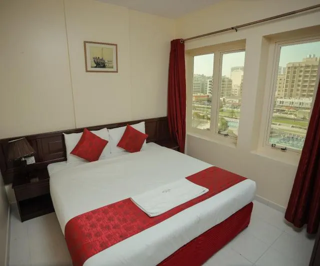  Al Sharq Hotel - BAITHANS - picture  : Bed,City view,Property 