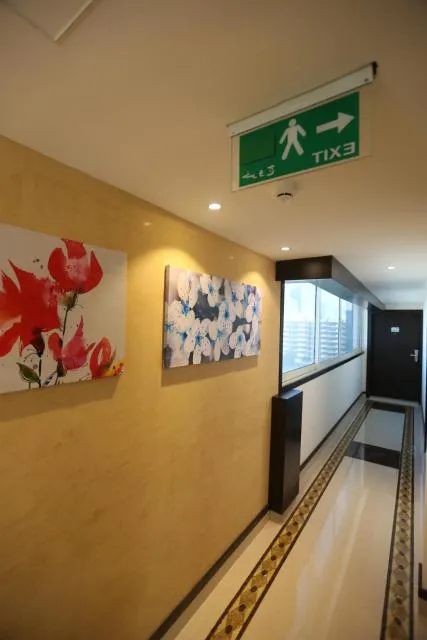  Panorama Hotel Bur Dubai - picture  : Nearby landmark,Decorative detail 