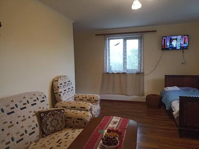  AMOJ B&B and Guest house - picture  : Seating area,TV/entertainment centre 