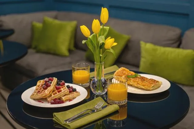  Aurora Hotel By Benefice - picture  : Breakfast,Property 