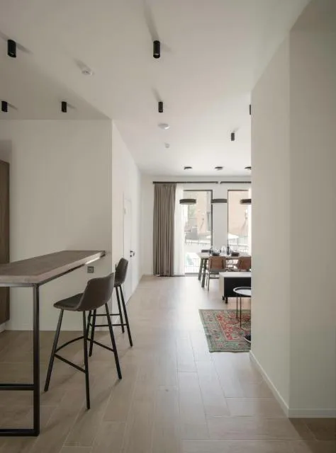  Aurora Luxe - picture  : Dining area 