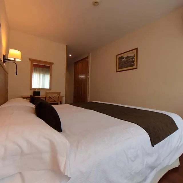  Hotel Meta - picture  : Bed 