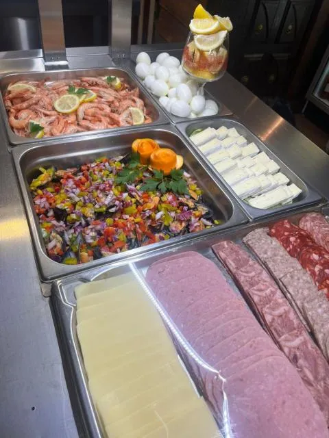  Hotel Avanti - picture  : Food,Property 