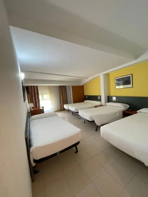  Hotel Cims Pas de La Casa - picture  : Bed,Bed,Photo of the whole room,Bedroom,Property,Room 